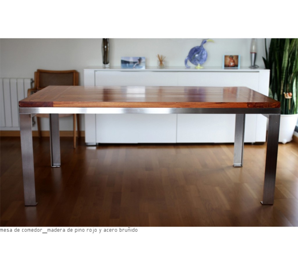 DINING TABLE Image