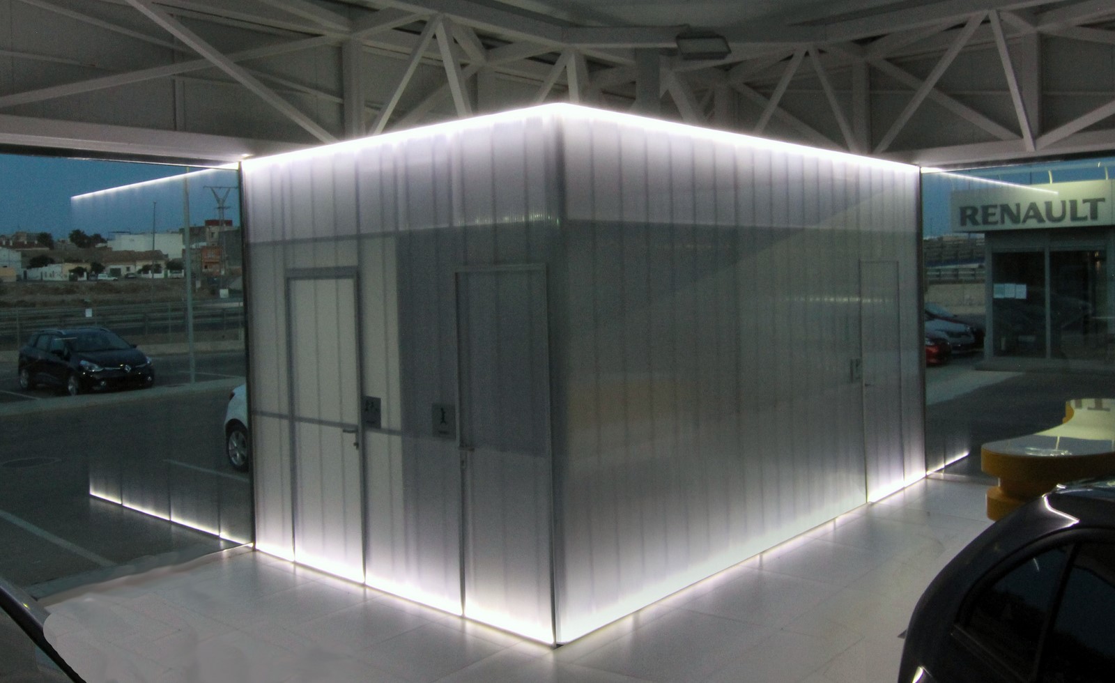 Car showroom canopy Image